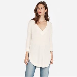 EXPRESS V-Neck Circle Hem Tunic Sweater